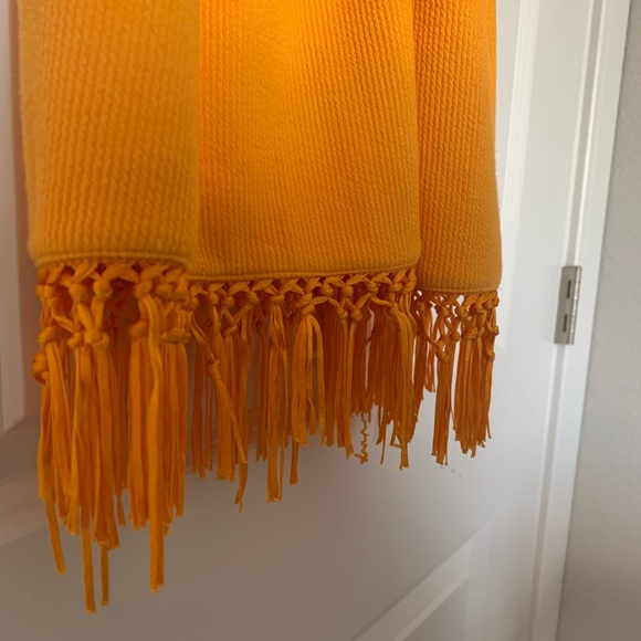 SAYLOR - Leyna dress in mango (only worn once!) - Picture 4 of 6